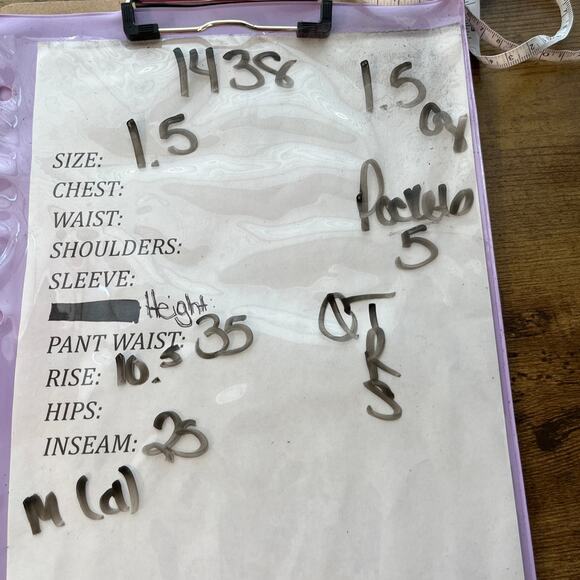 Chicos Women’s Blue  Denim 1.5/S So SlimmingCropDistressed Pants Office/Casual - Picture 9 of 9